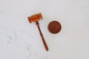 Obsługa prawna firm – jak znaleźć dobrą kancelarię w Katowicach?